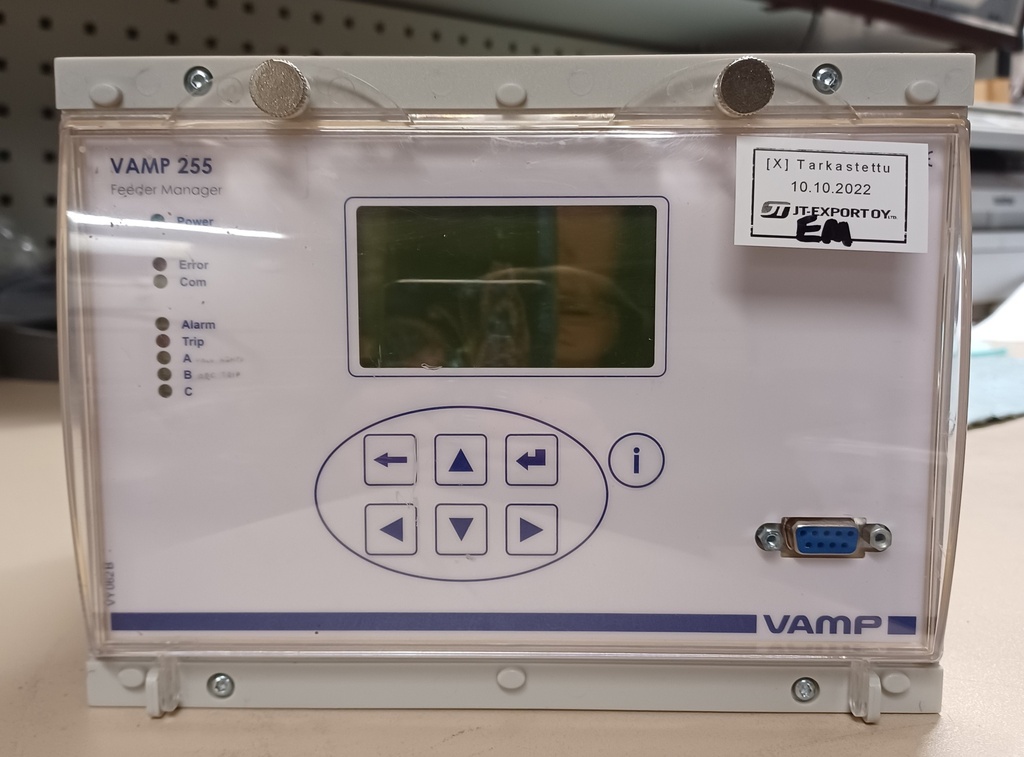 Suojaterminaali VAMP 255
