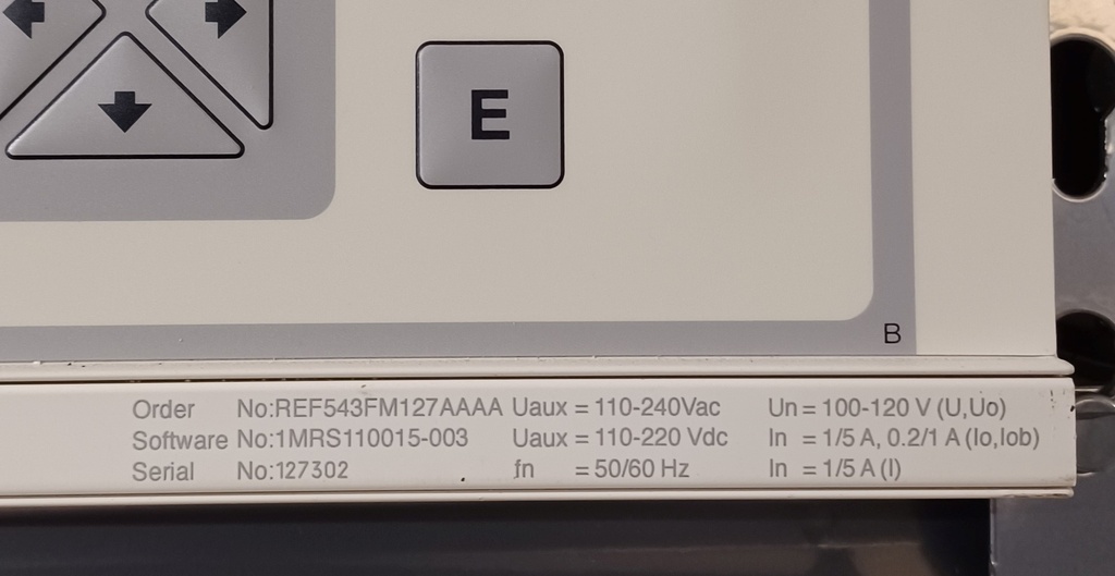 Kennoterminaali ABB REF 543