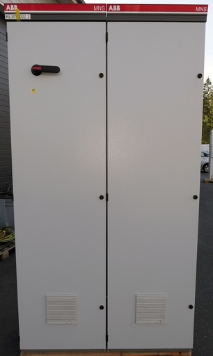 [KE-82] ABB 300 kVAr Estokelaparisto säätimellä