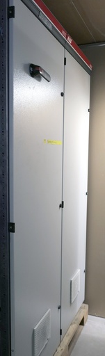 [KE-74] ABB 300 kVAr Estokelaparisto säätimellä