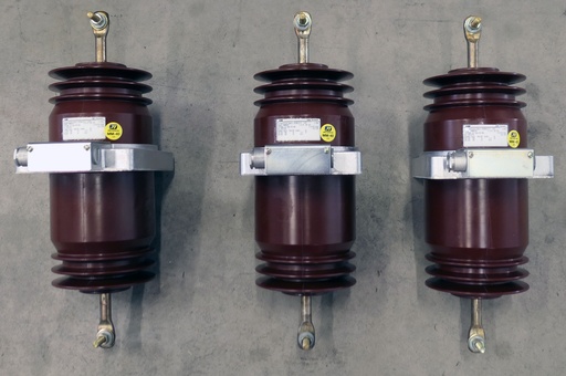 [MM-40] Feed-through current transformer ABB KOMA24T1 300/5/5A