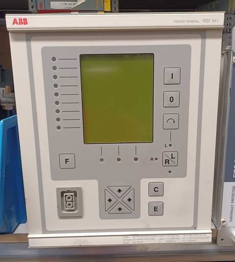 [REF541_1] ABB REF 541 kennoterminaali 