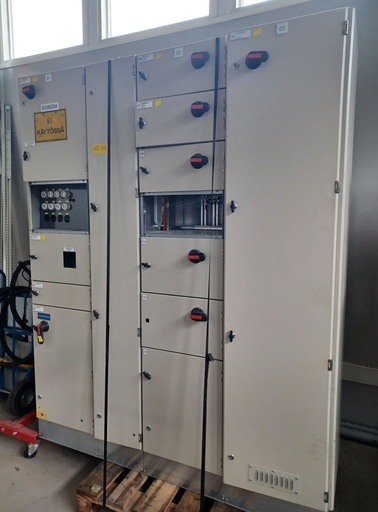 [KE-113] 400A 500V Icw 17,2kA Oulun Kojeistotarvike Oy keskus