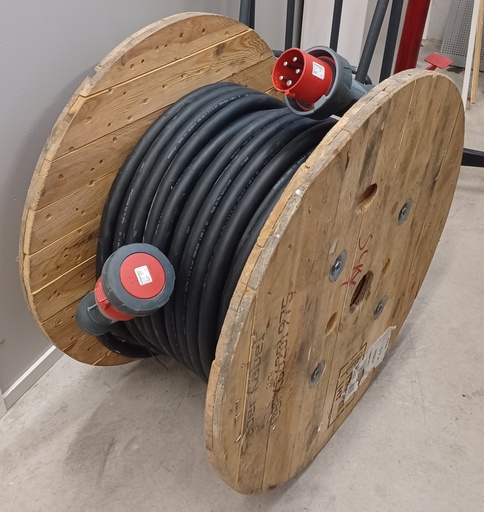 Kaapeli 5x16mm2, pituus 53m