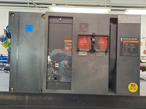 [CB116] 3200A Circuit breaker Merlin Gerin Masterpact M32 H1