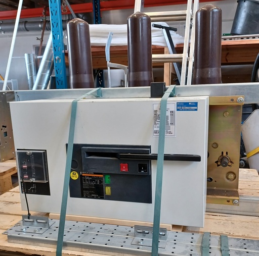 [CB132] 630A 24 kV Merlin Gerin circuit breaker