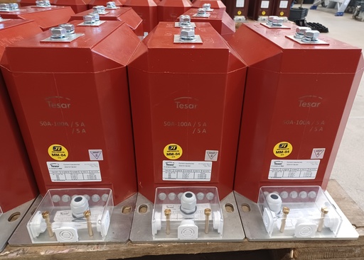 [MM-84] Current transformer Tesar AD11 50-100/5-5A 0.2S