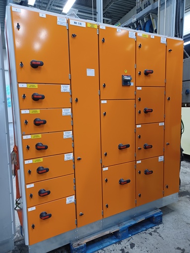 [KE-167] 1600A 230_400V Icw 50kA Ipk 105kA kentät 01-03 EAvenue NK1.1C 1/5 keskus