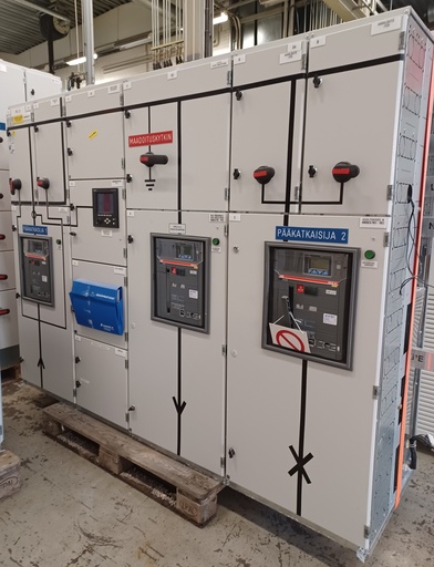 [KE-184] 1600A 230_400V Icw 50kA Ipk 105kA Kentät 01-04 EAvenue PK2.1
