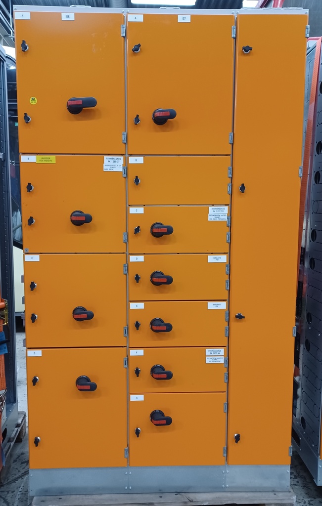 1600A 230_400V Icw 50kA Ipk 105kA kentät 06-07 EAvenue NK1.1C 3/5 keskus