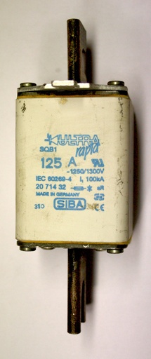[UltraRapid2071432-125A] Extra fast handle fuse SIBA 690V  125A DIN01 Ultra Rapid  2071432 (used)