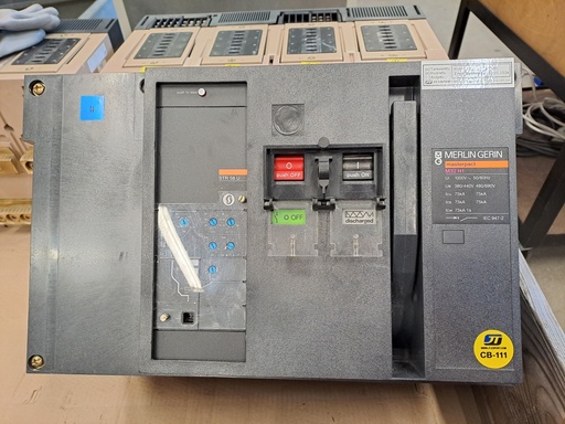 [CB111] 3200A Circuit breaker Merlin Gerin Masterpact M32 H1